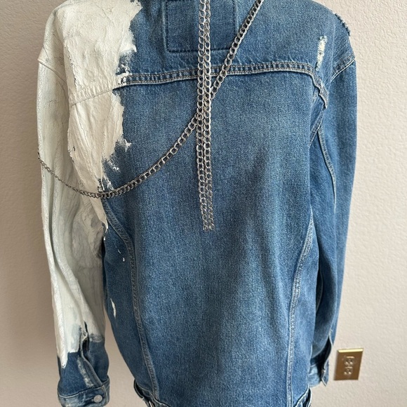 Very Rare 90s LEVI'S Denim Trucker  Hippie Grunge Jacket Patch and Chains, L. - Picture 9 of 16